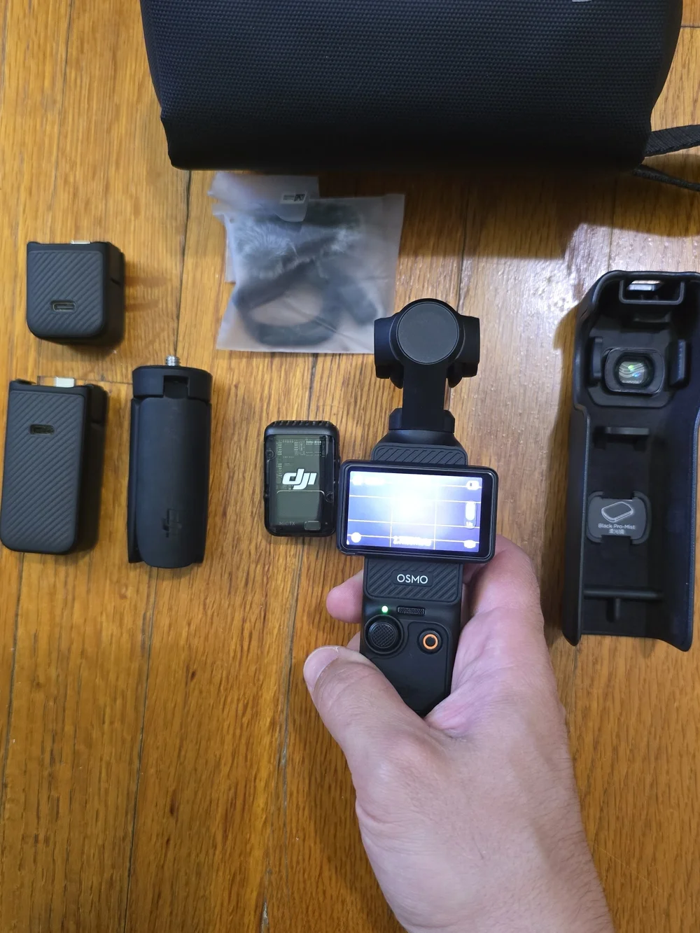 DJI Pocket 3 Creator Combo Camera - Black